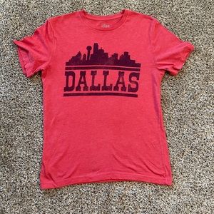 Men Dallas T-shirt- Size Small